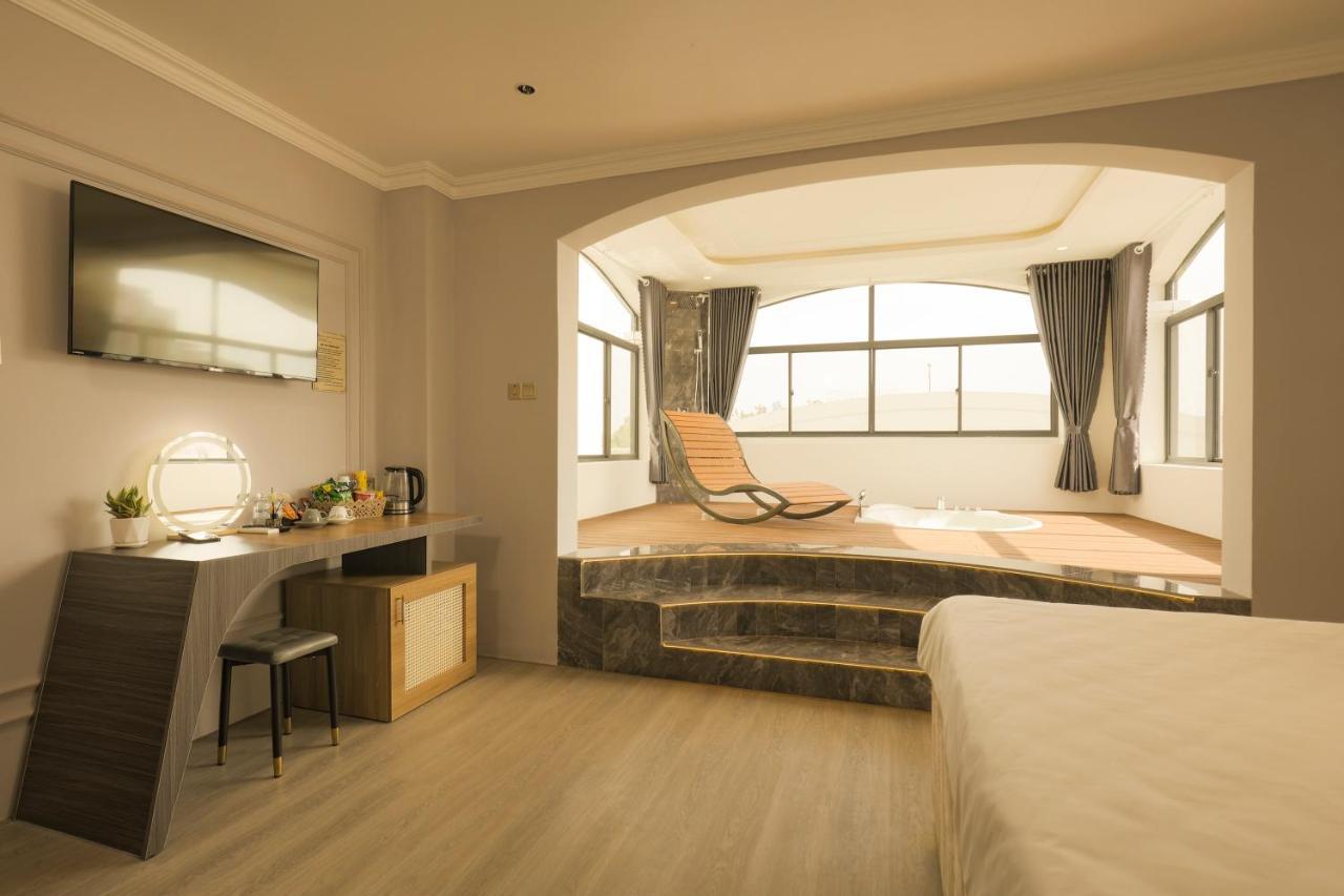 Phuoc Hung 3 Hotel Vĩnh Long Exterior foto
