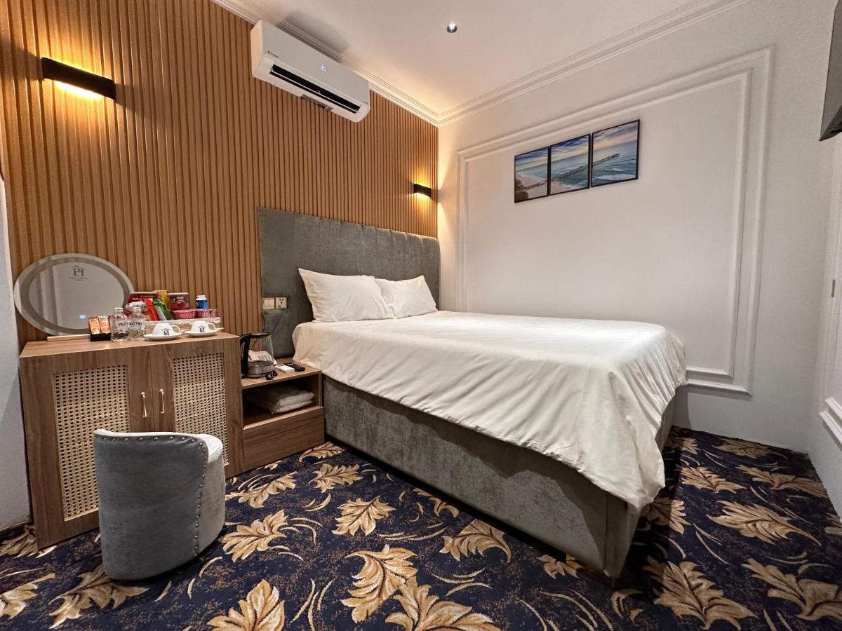 Phuoc Hung 3 Hotel Vĩnh Long Exterior foto